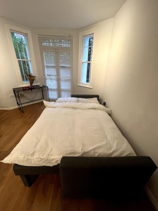 Lovely 1 Bedroom Apartment In West Kensington Londres Exterior foto